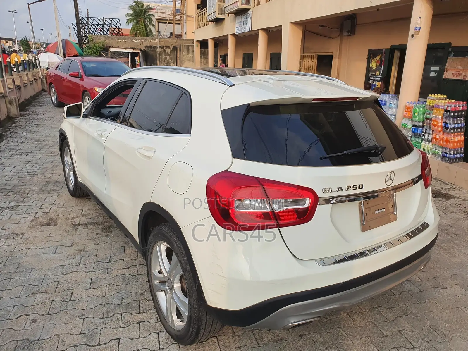 Mercedes-Benz GLA-Class 2017 White