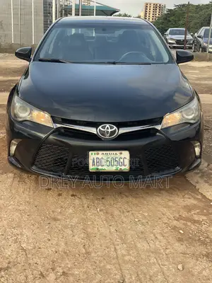 Toyota Camry SE 4dr Sedan (2.5L 4cyl 6A) 2015 Black