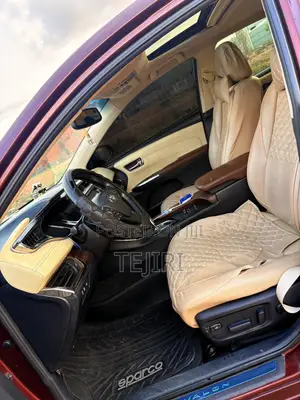 Toyota Avalon Limited 4dr Sedan (3.5L 6cyl 6A) 2014 Maroon