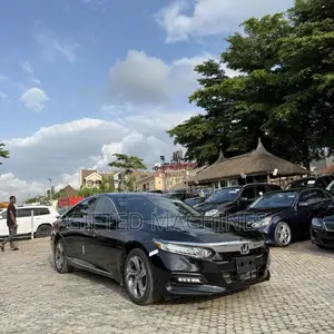 Honda Accord 2018 Black