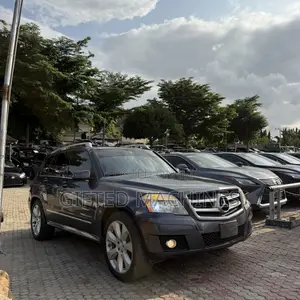 Mercedes-Benz GLK-Class 2011 Gray