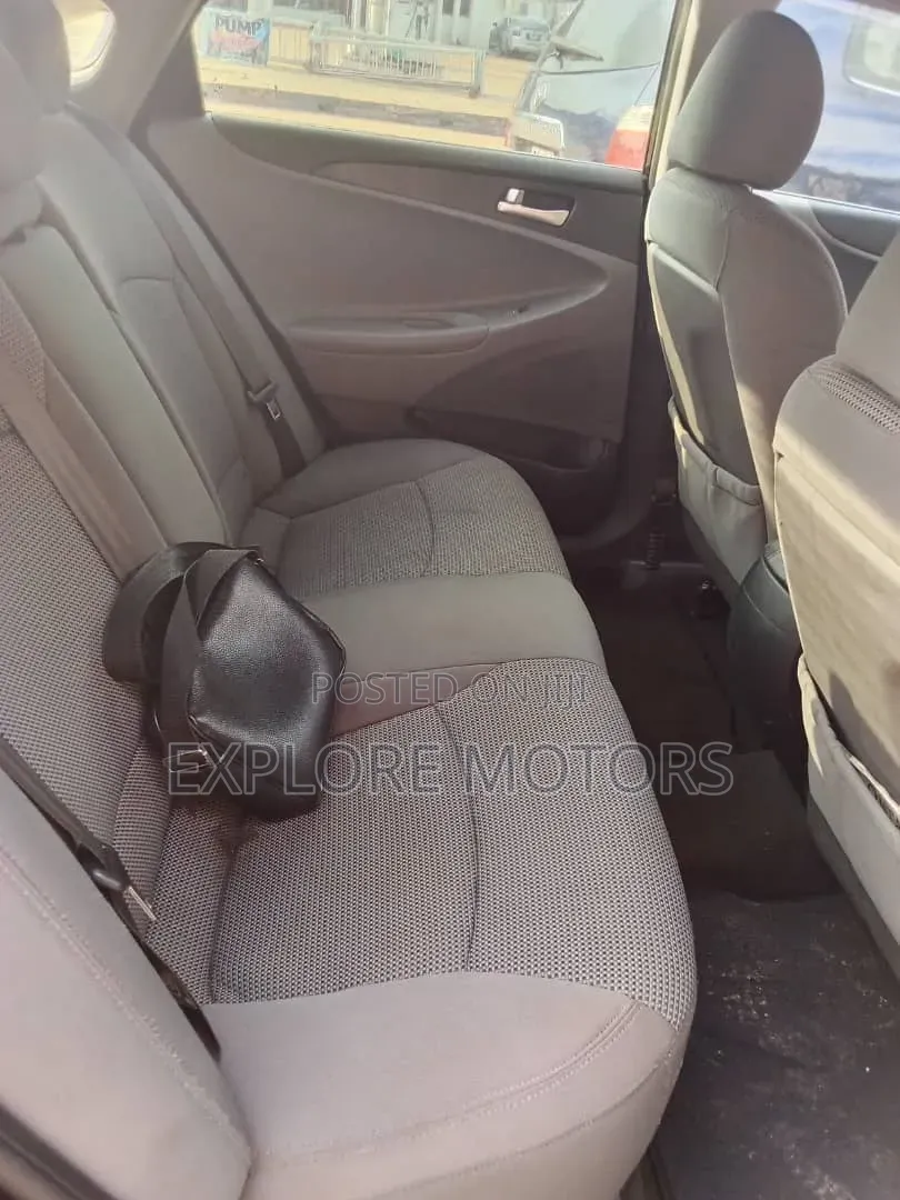 Hyundai Sonata 2012 Black