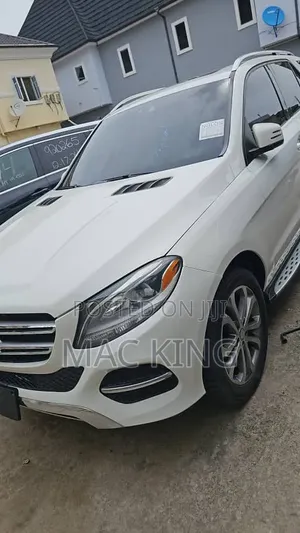 Mercedes-Benz GLE-Class 2016 White