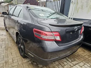 Toyota Camry 2010 Gray