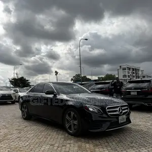 Mercedes-Benz E300 2017 Black