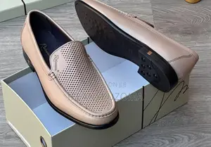 HIGH ITALIAN CREAM , Black, Ash Color Shoe