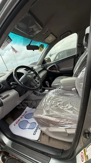 Toyota RAV4 2.4 2008 Green