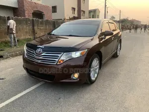 Toyota Venza AWD 2011 Brown