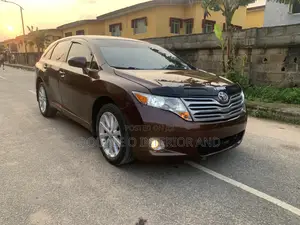 Toyota Venza AWD 2011 Brown