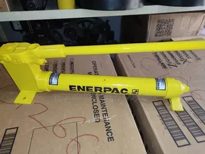 Enerpac Manual Hydraulic Hand Pump – Heavy-Duty Portable Pump