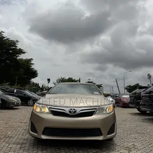 Toyota Camry 2012 Gold