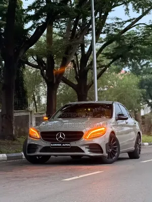 Mercedes-Benz C300 2017 White