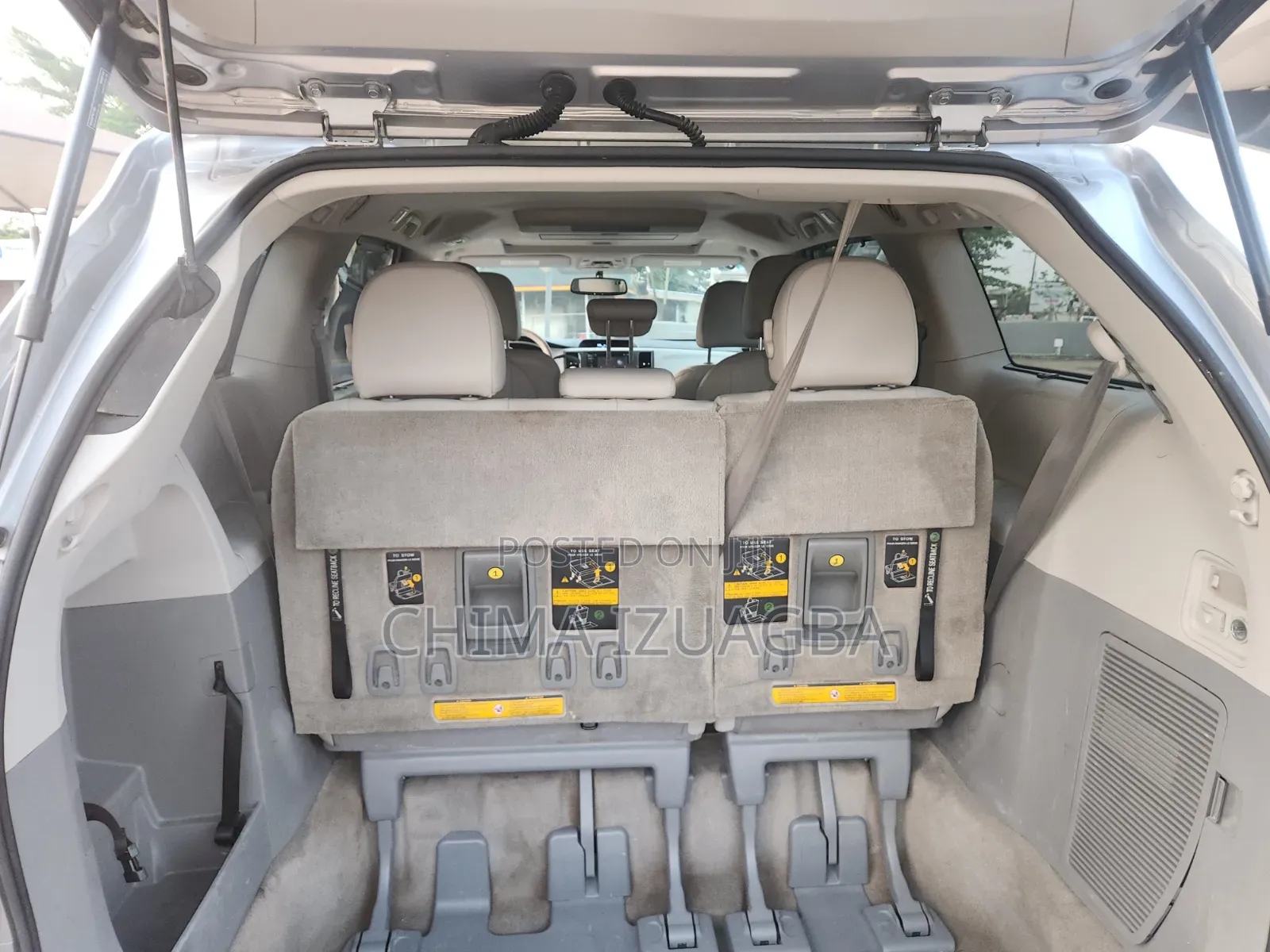 Toyota Sienna 2013 Silver