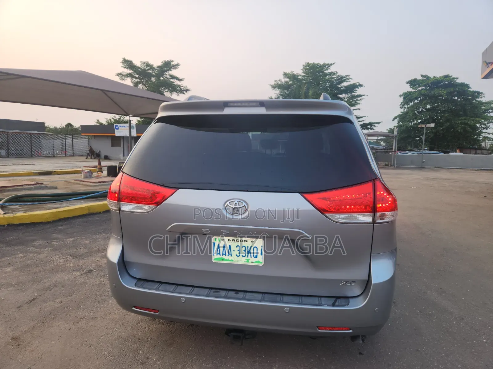 Toyota Sienna 2013 Silver