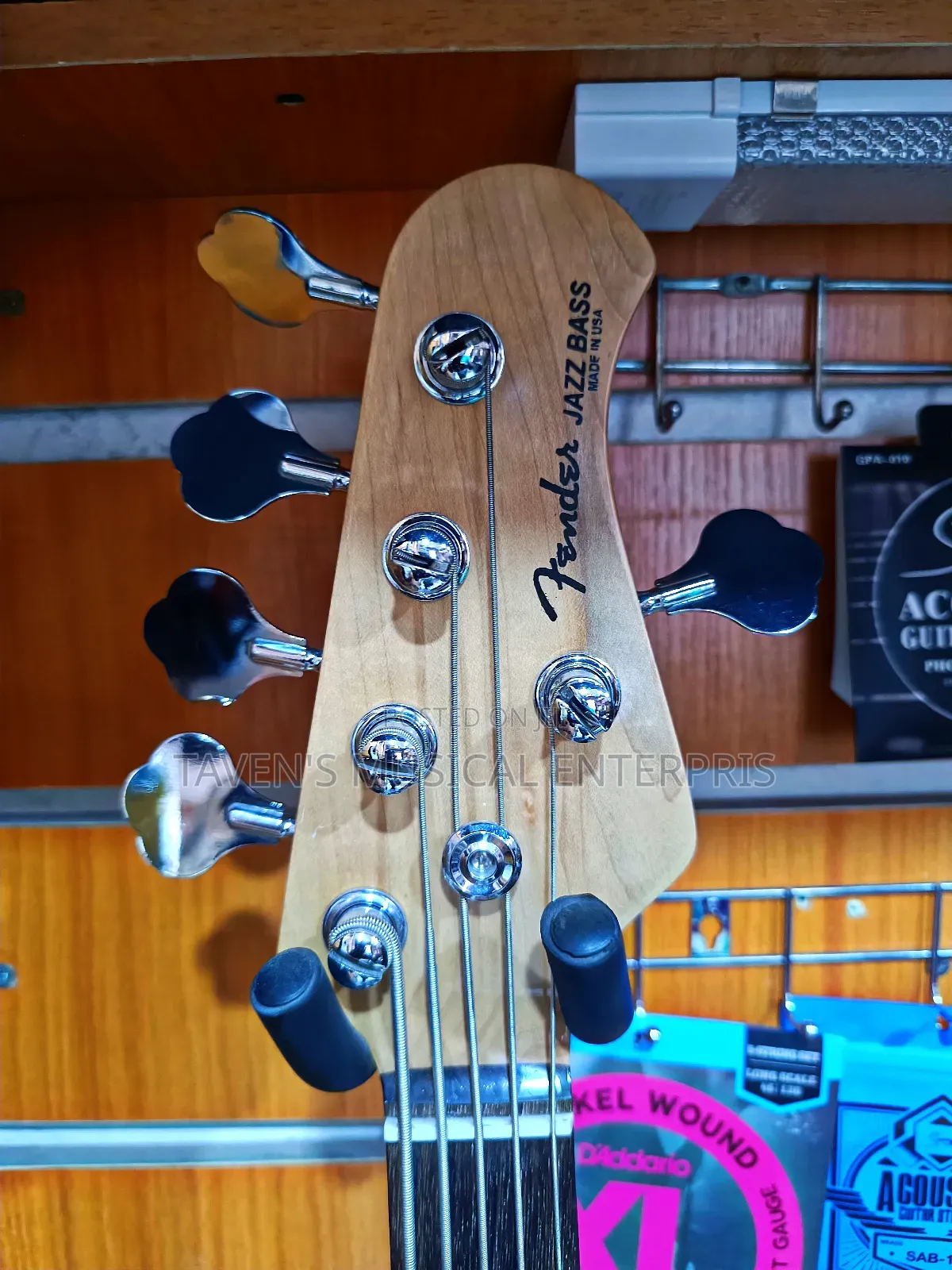 Fender 5-String Jazz Bass