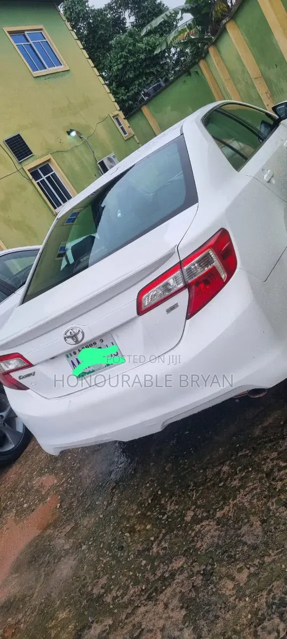 Toyota Corolla 2013 White