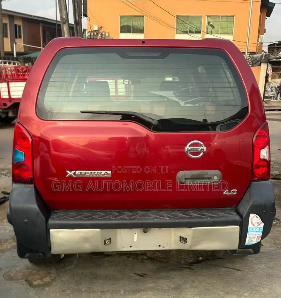 Nissan Xterra X 2009 Red