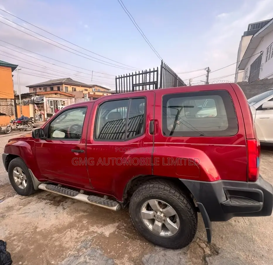 Nissan Xterra X 2009 Red