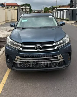 Toyota Highlander 2017 Blue