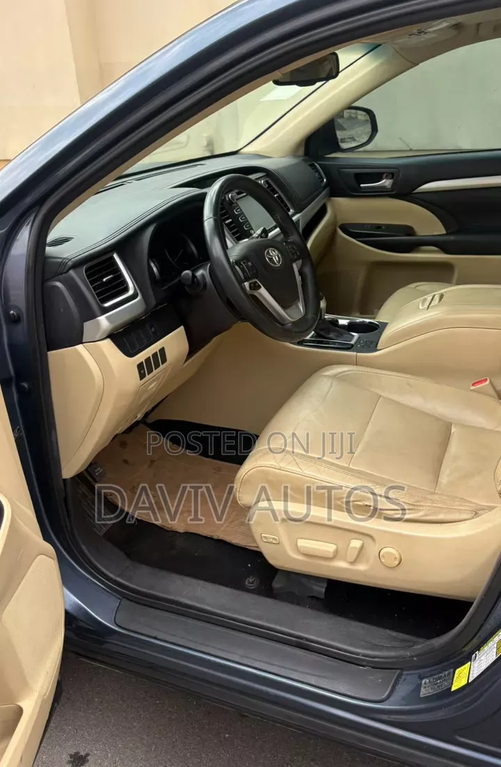 Toyota Highlander 2017 Blue