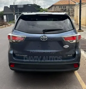 Toyota Highlander 2017 Blue