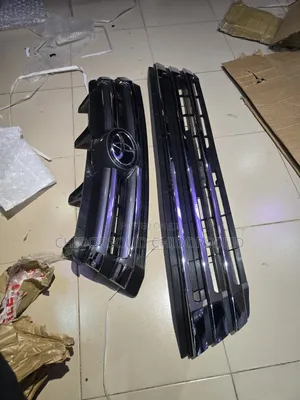 Front Grill Highlander 2018 Up and Down