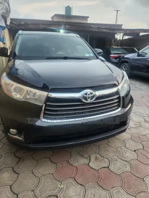 Toyota Highlander 2015 Black