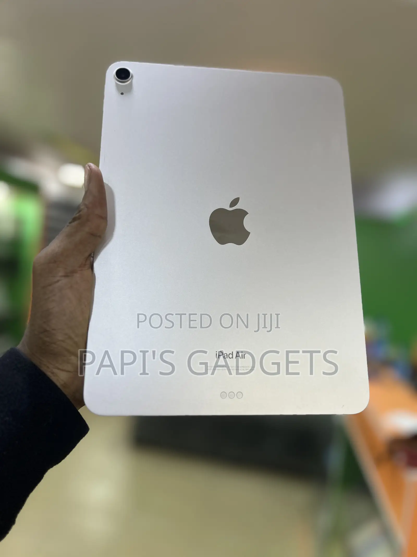 Apple iPad Air (2022) 64 GB Silver