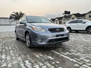 Toyota Matrix Hatchback AWD (1.8L 4cyl 4A) 2006 Blue