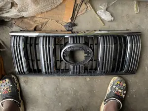 Toyota Prado Grille