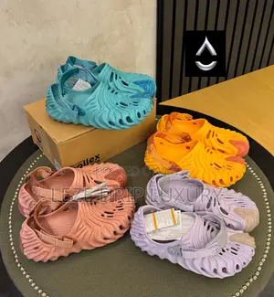 High Quality Crocs Sandal Fully Boxed