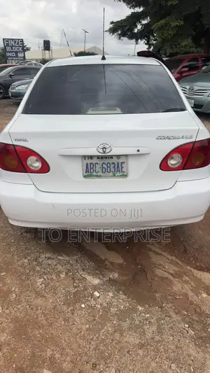 Toyota Corolla 2004 White