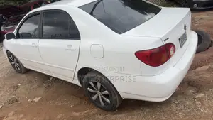 Toyota Corolla 2004 White