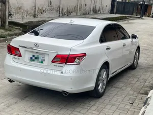 Lexus ES 350 2010 White