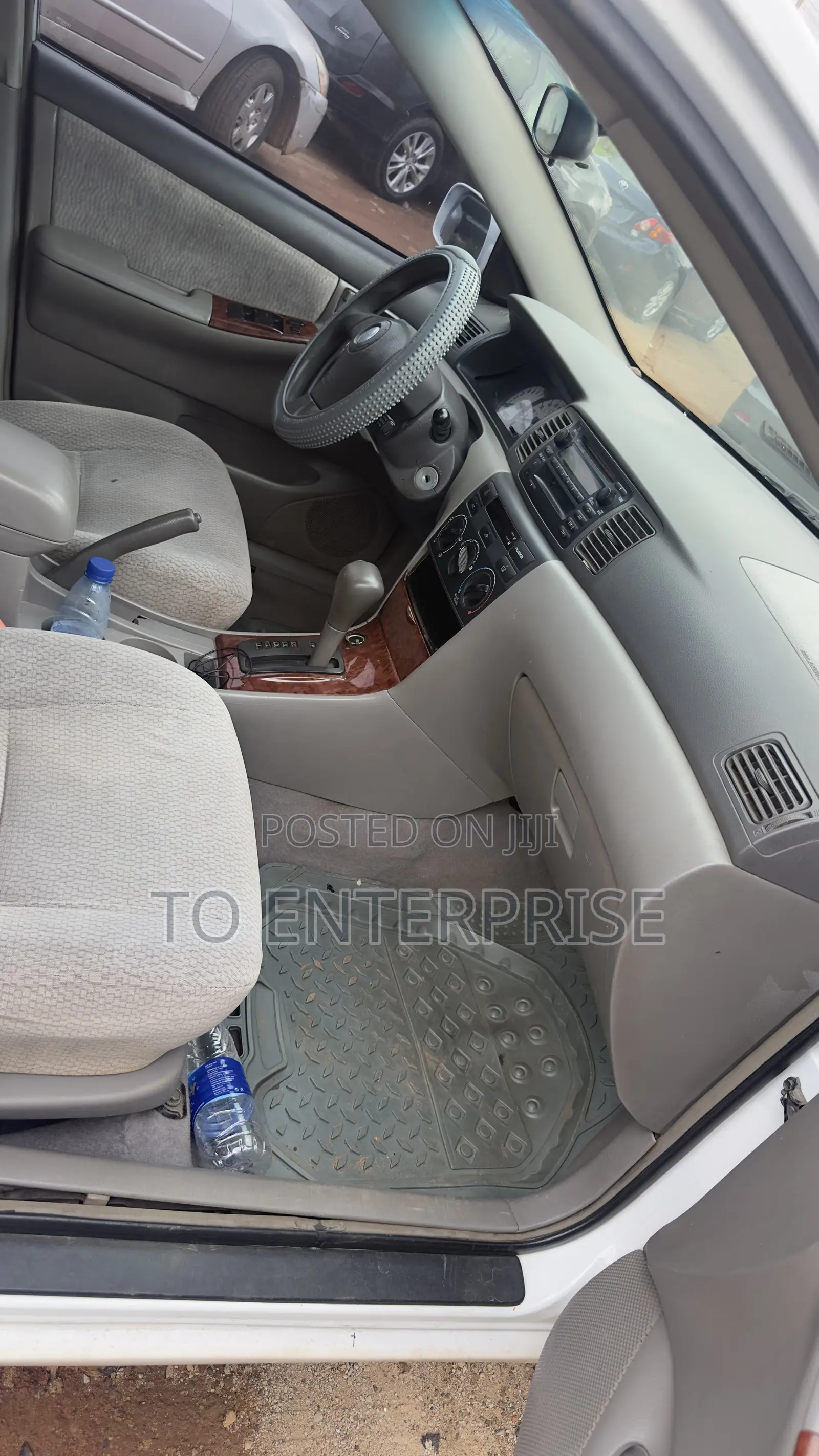 Toyota Corolla 2004 White