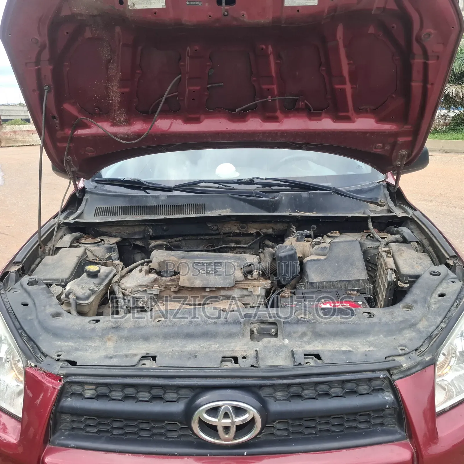 Toyota RAV4 2010 Red