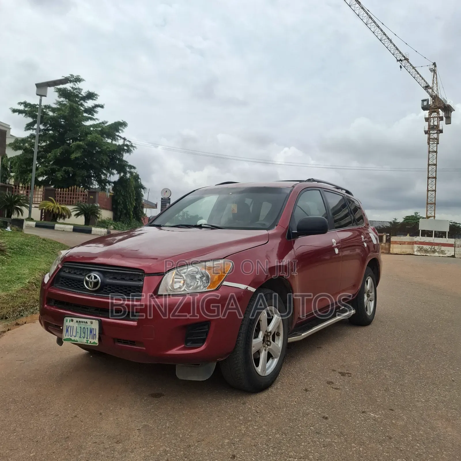 Toyota RAV4 2010 Red