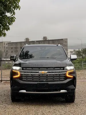 Chevrolet Suburban 2023 Black