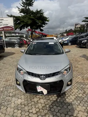 Toyota Corolla LE 4dr Sedan (1.8L 4cyl CVT) 2016 Silver