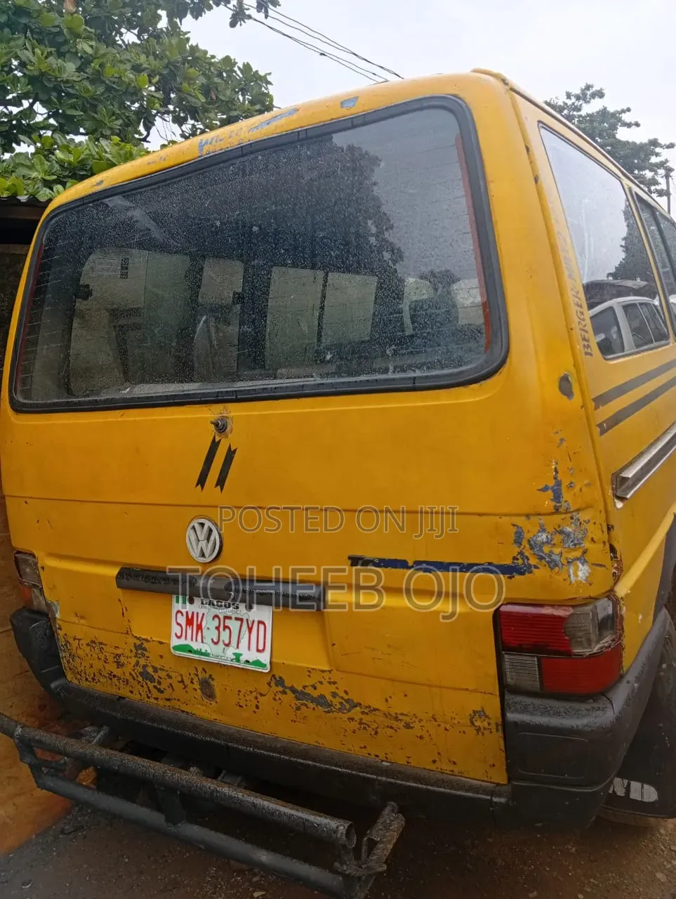 Volkswagen Transporter 1985 Yellow
