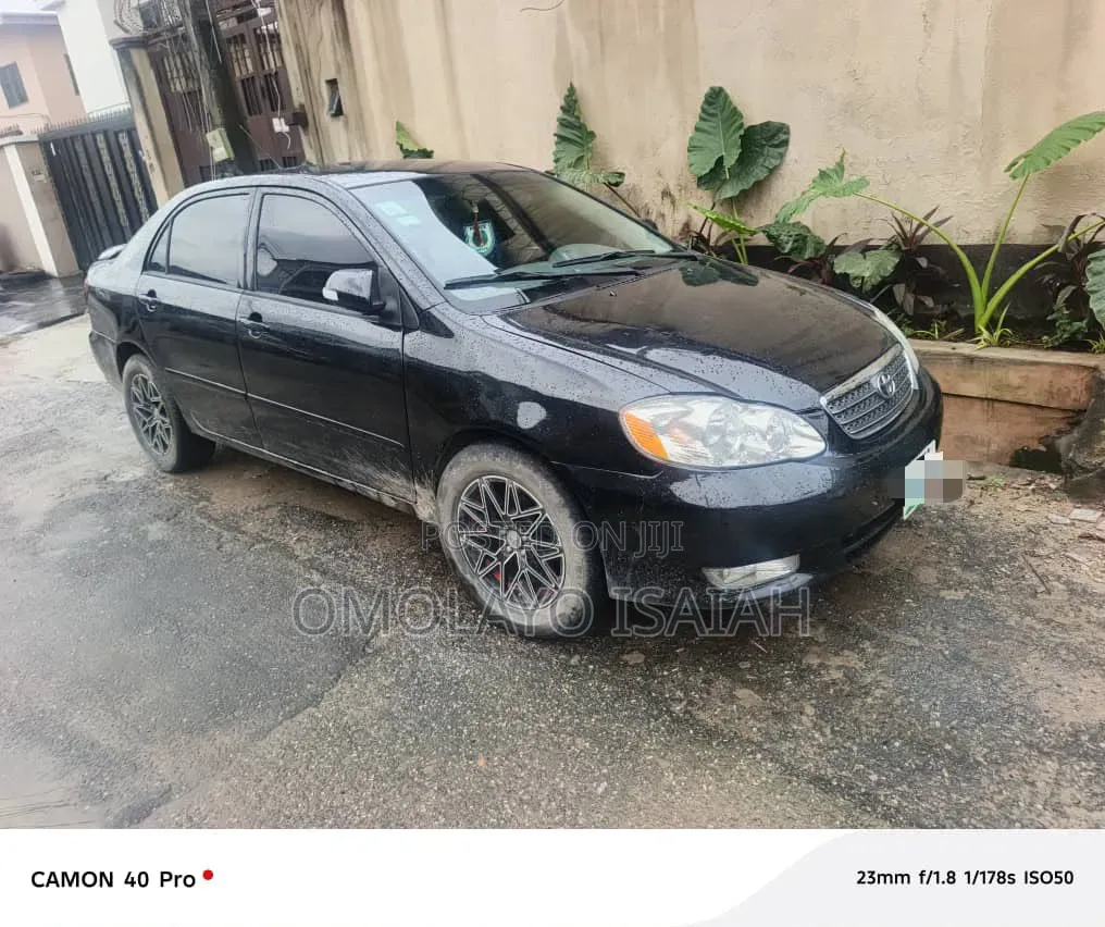 Toyota Corolla 2004 Black