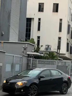 Toyota Corolla 2015 Black