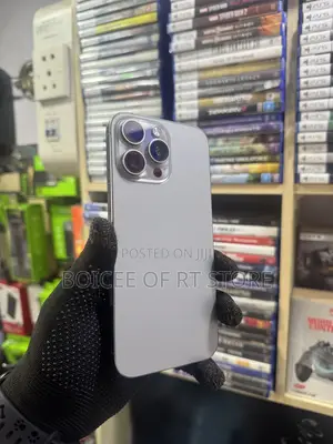 Apple iPhone 16 Pro Max 256 GB Silver