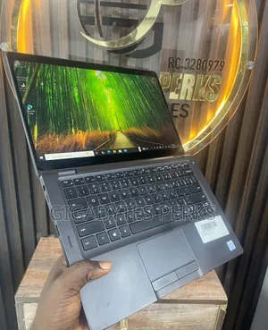 Laptop Dell Latitude 5300 8GB Intel Core i5 SSD 256GB