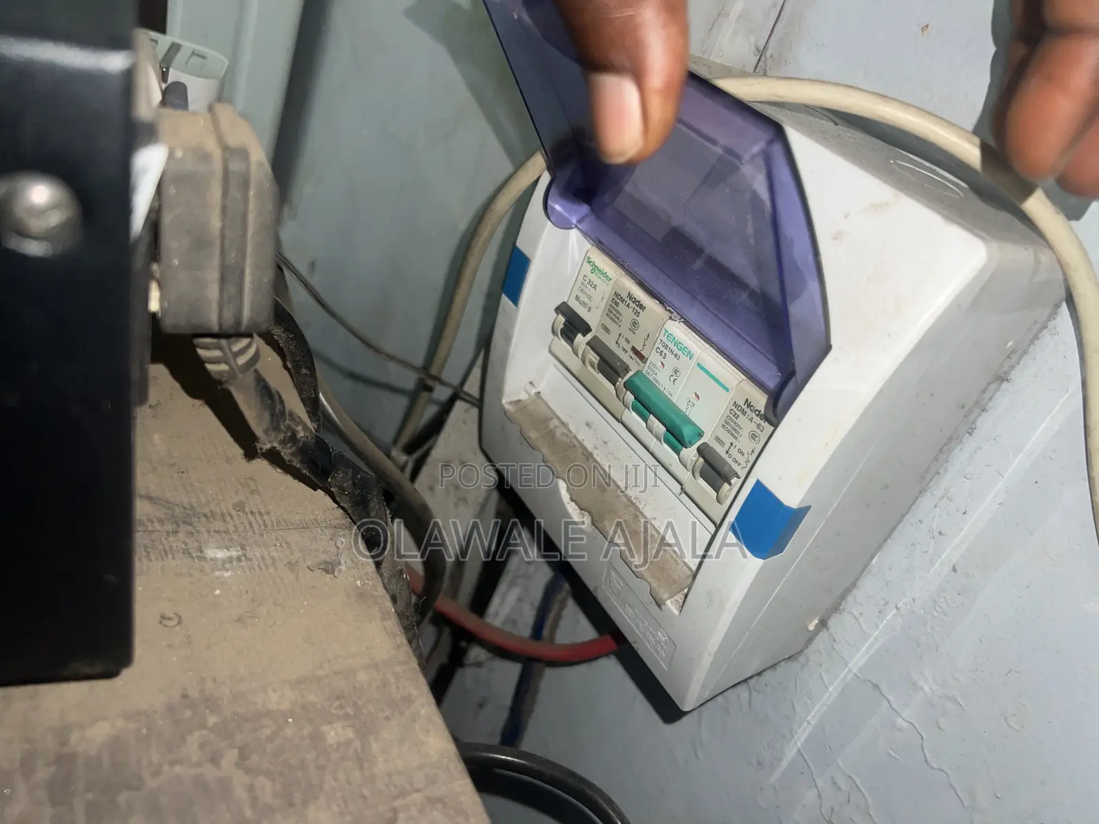 Complete 12v, 1.5kva Solar Inverter Solution