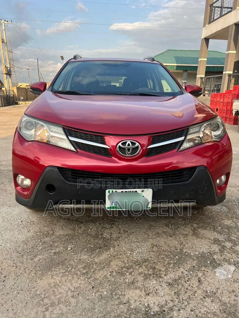 Toyota RAV4 2016 Red