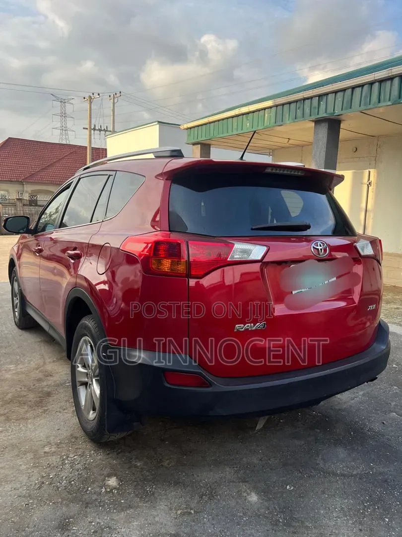 Toyota RAV4 2016 Red