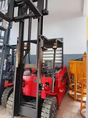 `Brand New 5 Ton 3m Electric Forklift | 3 Meter High Mast | 5T`