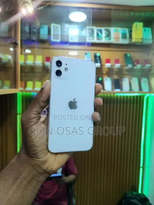 Apple iPhone 11 64 GB White