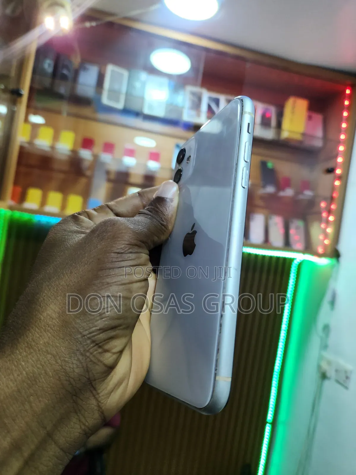 Apple iPhone 11 64 GB White